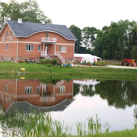 Guest House Kalnu Pupoli Šenheida Esterno foto
