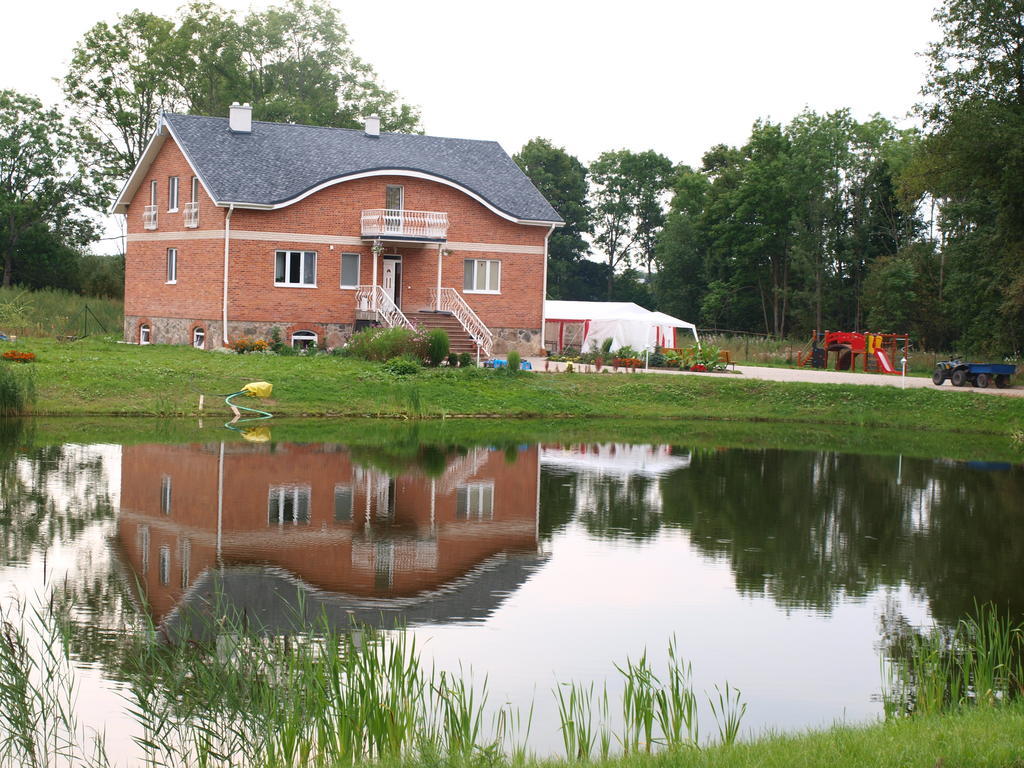 Guest House Kalnu Pupoli Šenheida Esterno foto