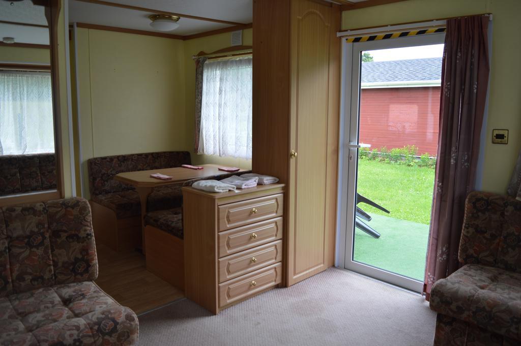 Guest House Kalnu Pupoli Šenheida Esterno foto